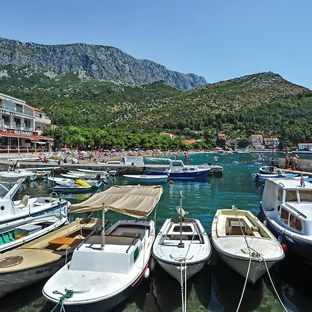 Semesterbostad Three-bedroom In Drvenik (Split-Dalmatia)